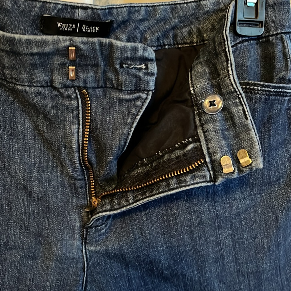 White House Black Market Blue Ankle Cropped Jeans size 4 - Picture 4 of 6